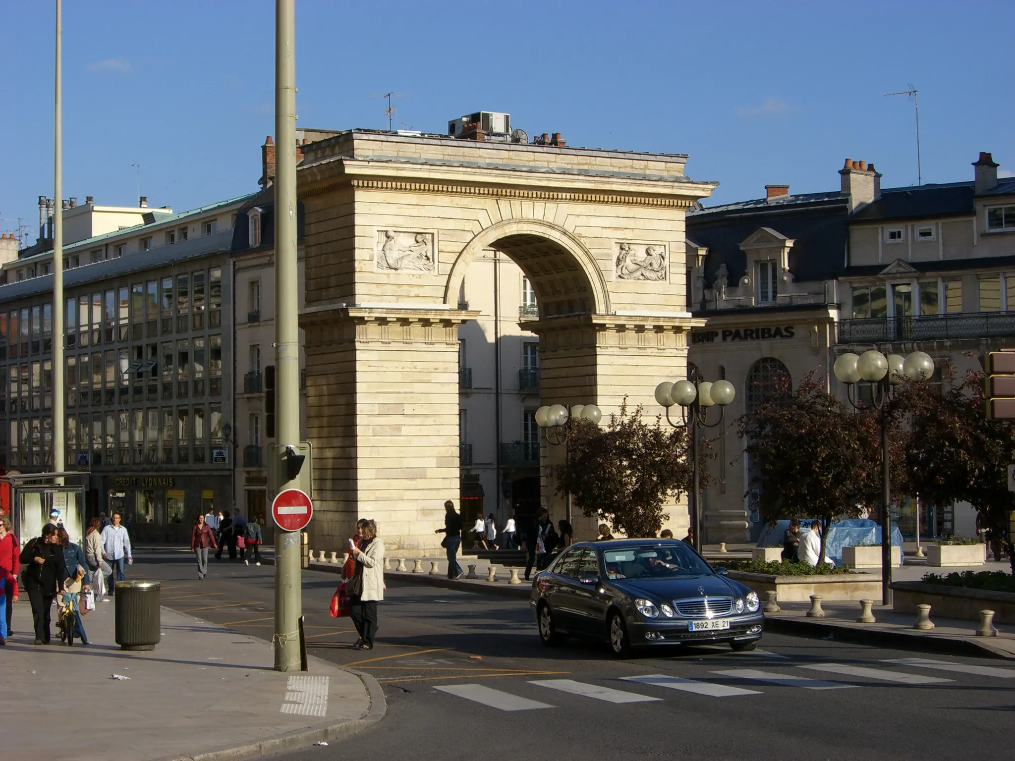 2006 Jun - Porte Guillaume - Dijon